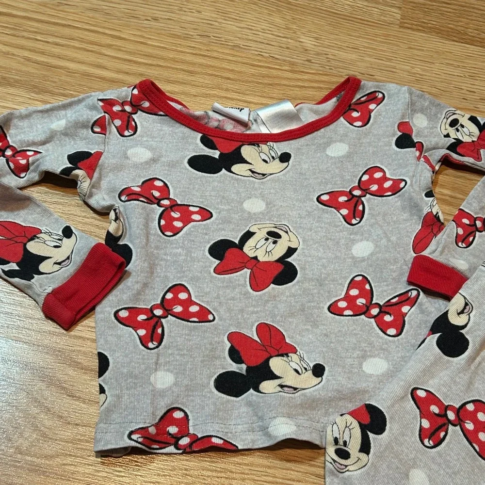 Disney Minnie Mouse Toddler Girls 2T‎ Pajama Set Gray Red Bows Polka Dot PJs